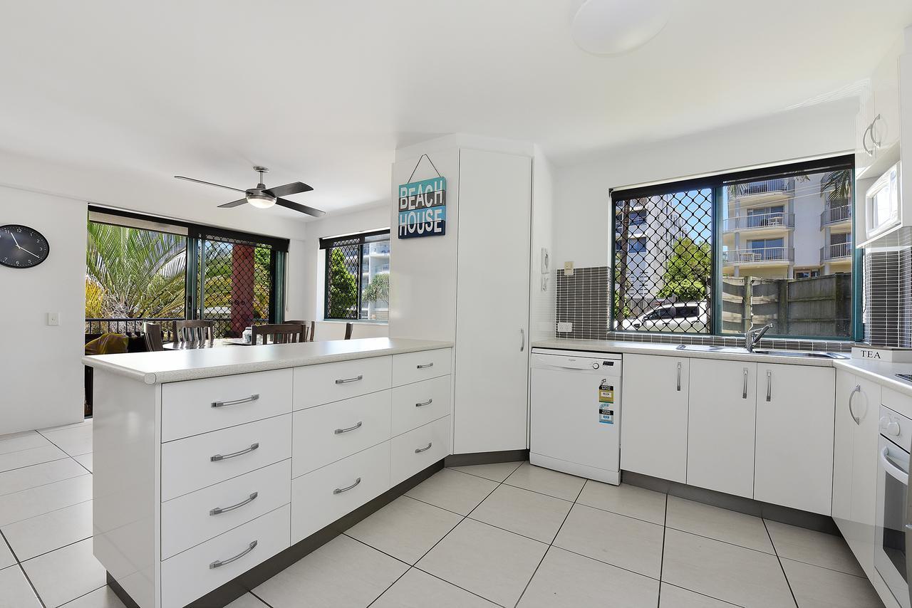 Lindomare Apartments Caloundra Room photo